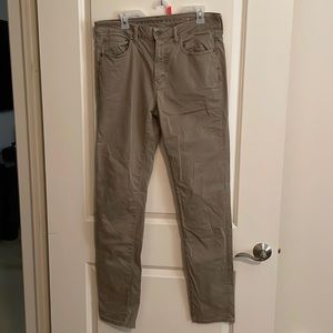 Men’s American Eagle khaki pants